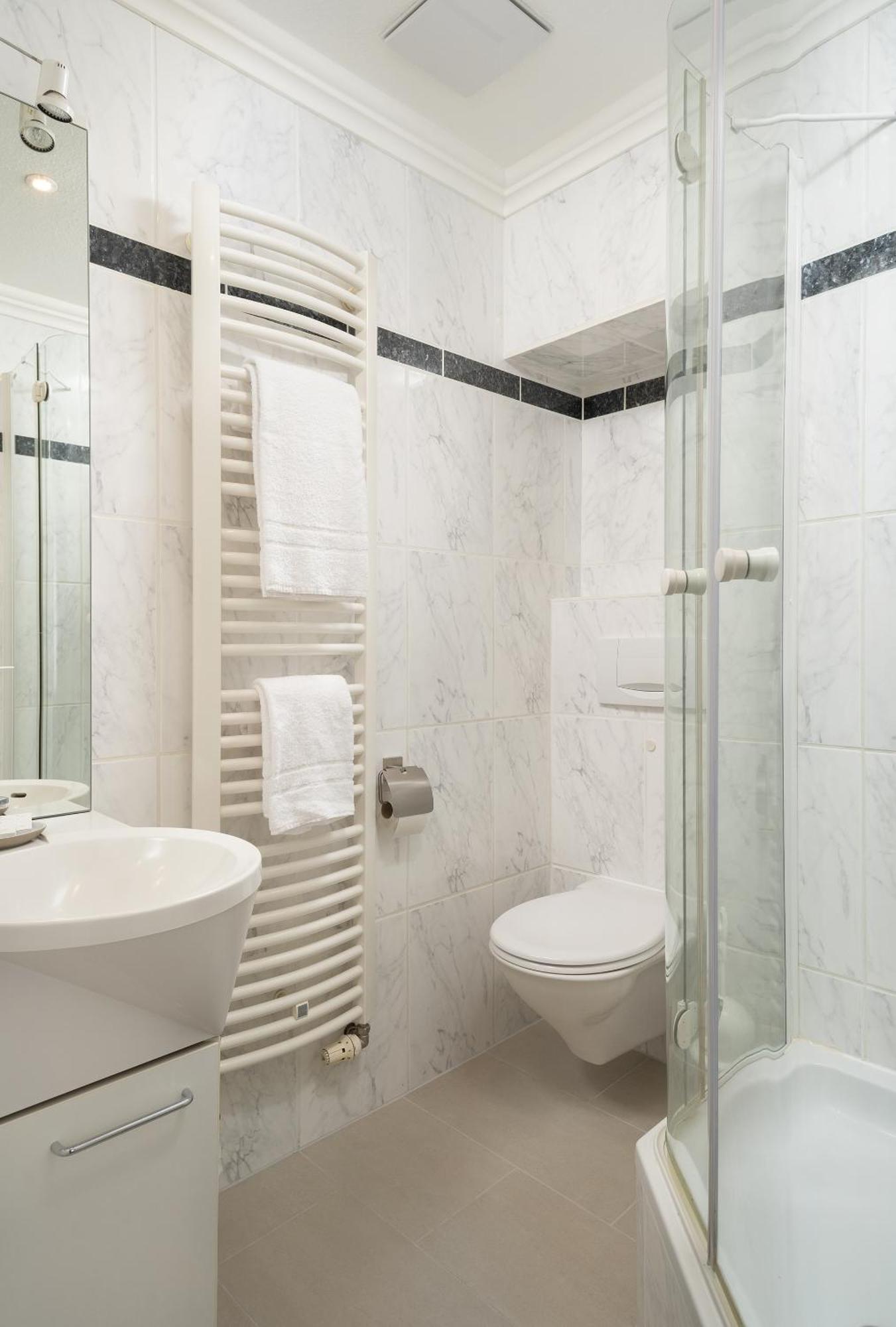 Hotel Haus Am Park Borkum Room photo